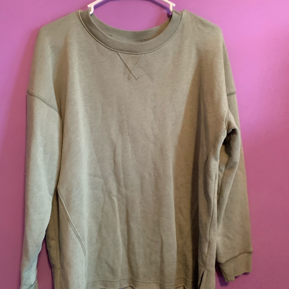 American Eagle Crewneck